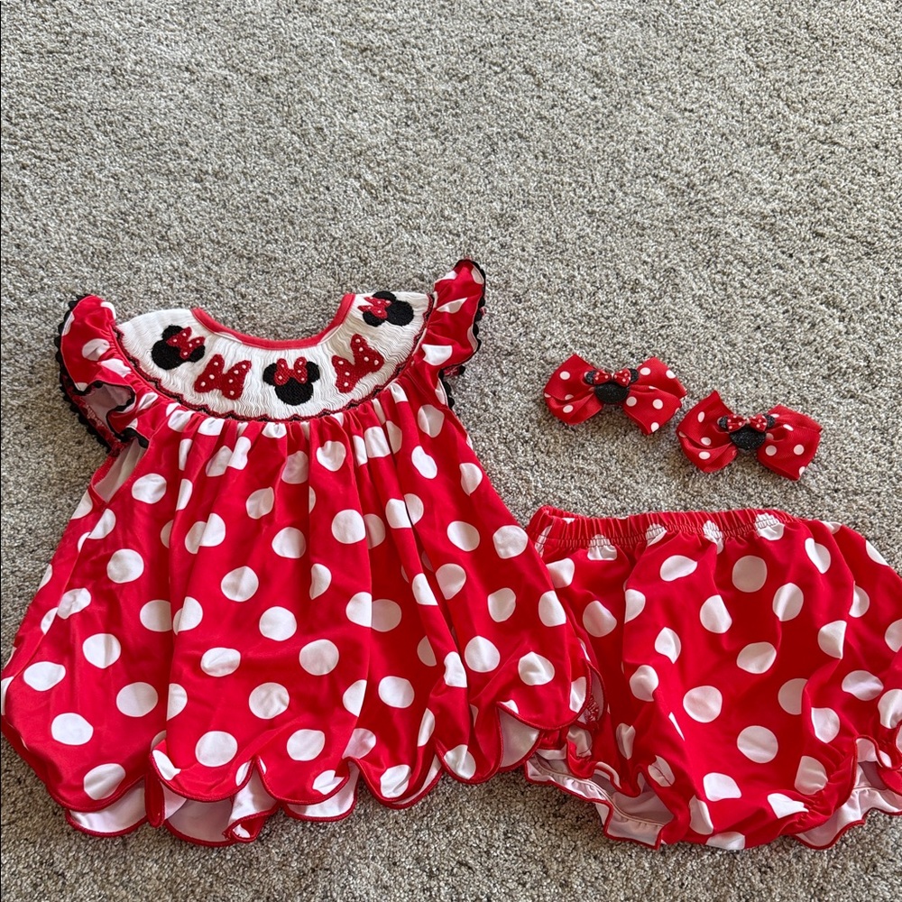 3T SMOCKED FLAMINGO MINNIE OUTFIT
